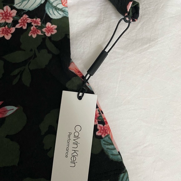 Calvin Klein Performance Tee NWT - Picture 2 of 4